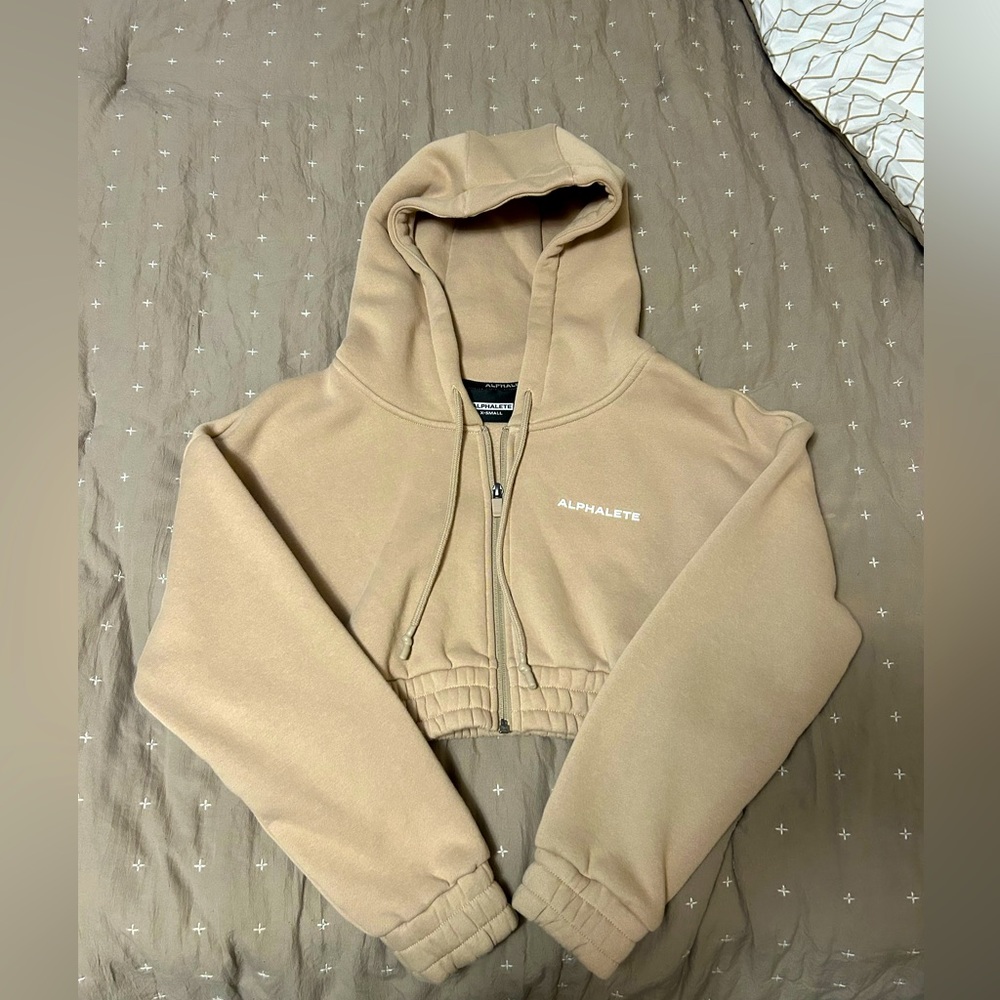 Alphalete Classic Capital Crop Full-Zip